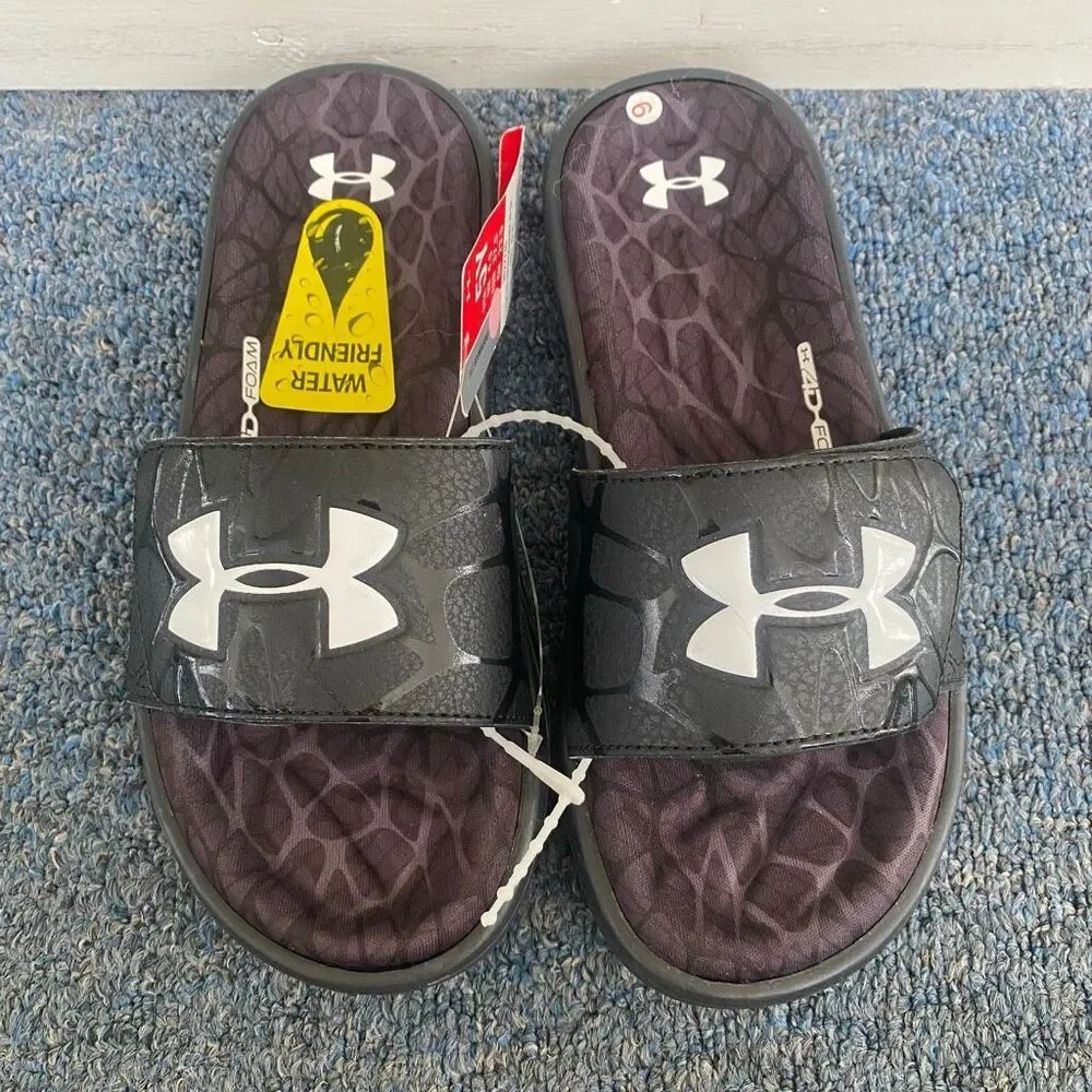 Under armour boys 5 youth brand new with tags comfort slides w/adjustable strap